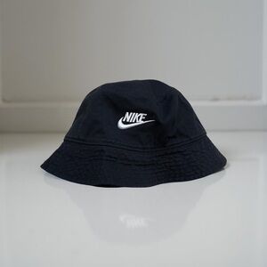 Nike Classic Black Bucket Hat Unisex